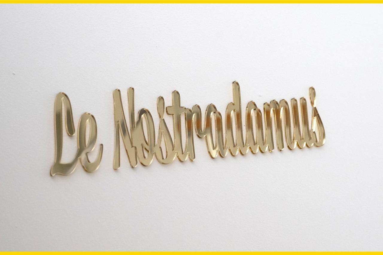 Le Nostradamus - Magnifique Appartement Cours Principal Plein Centre Avec Parking Σαλόν-ντε-Προβάνς Εξωτερικό φωτογραφία