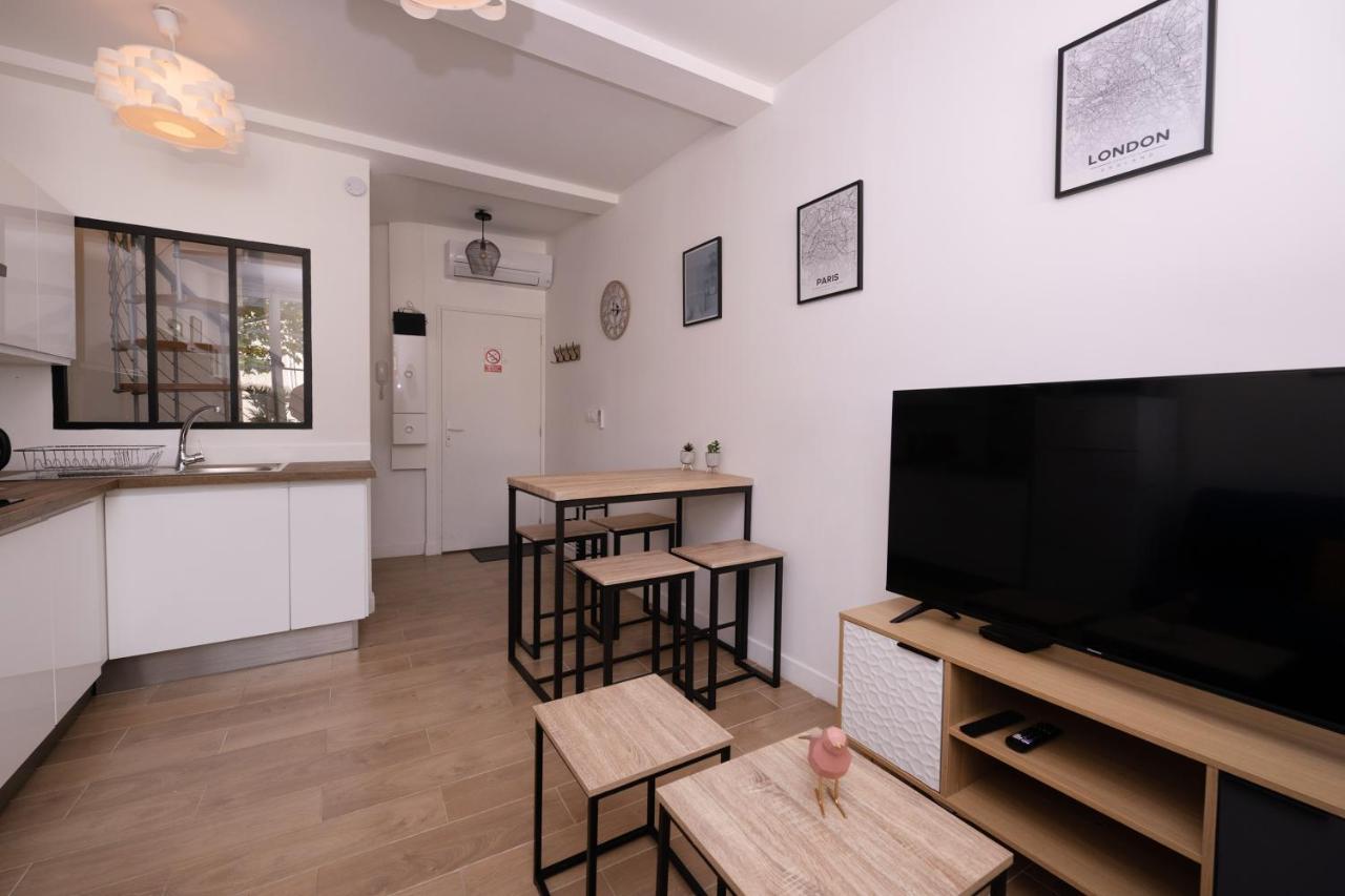Le Nostradamus - Magnifique Appartement Cours Principal Plein Centre Avec Parking Σαλόν-ντε-Προβάνς Εξωτερικό φωτογραφία