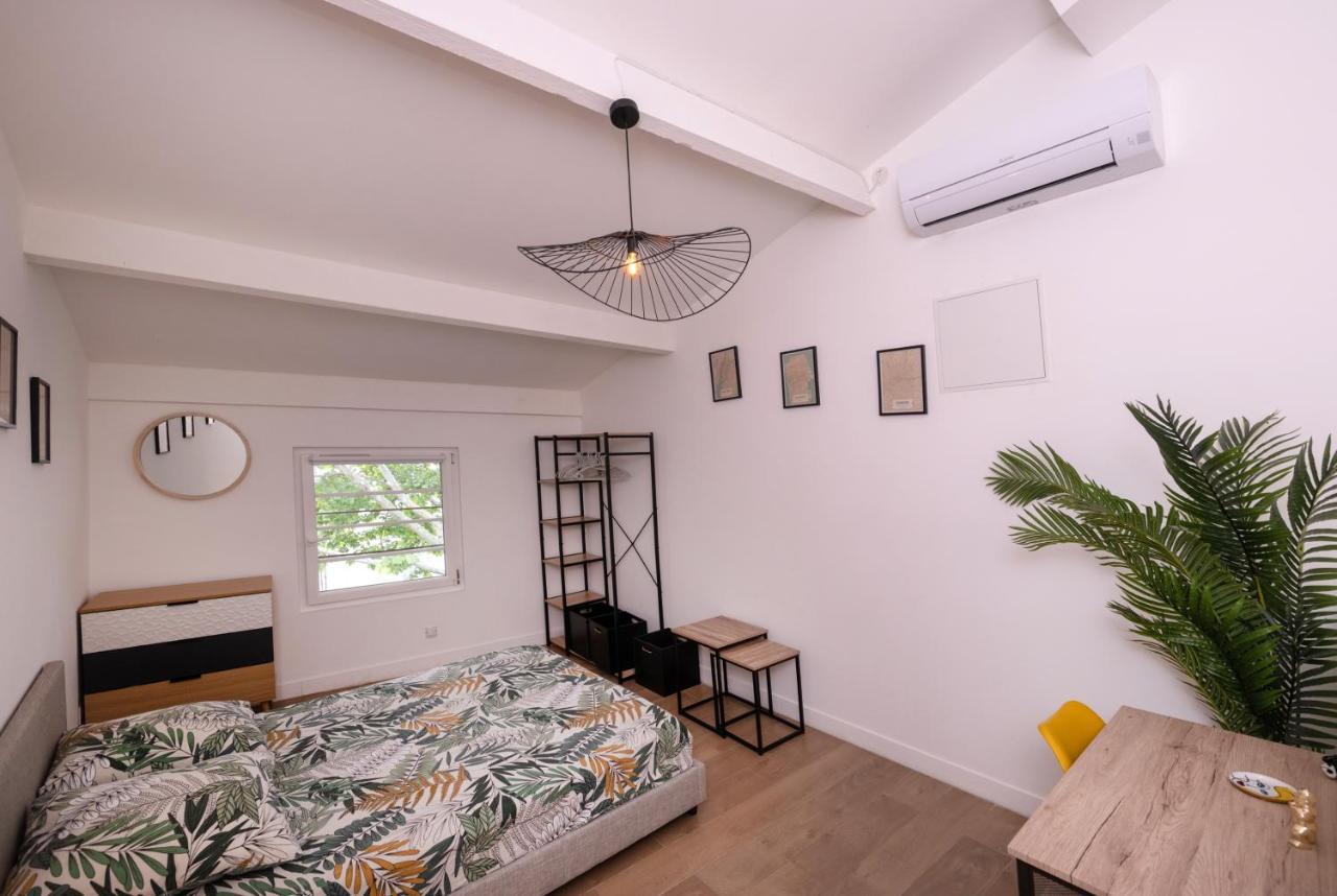 Le Nostradamus - Magnifique Appartement Cours Principal Plein Centre Avec Parking Σαλόν-ντε-Προβάνς Εξωτερικό φωτογραφία
