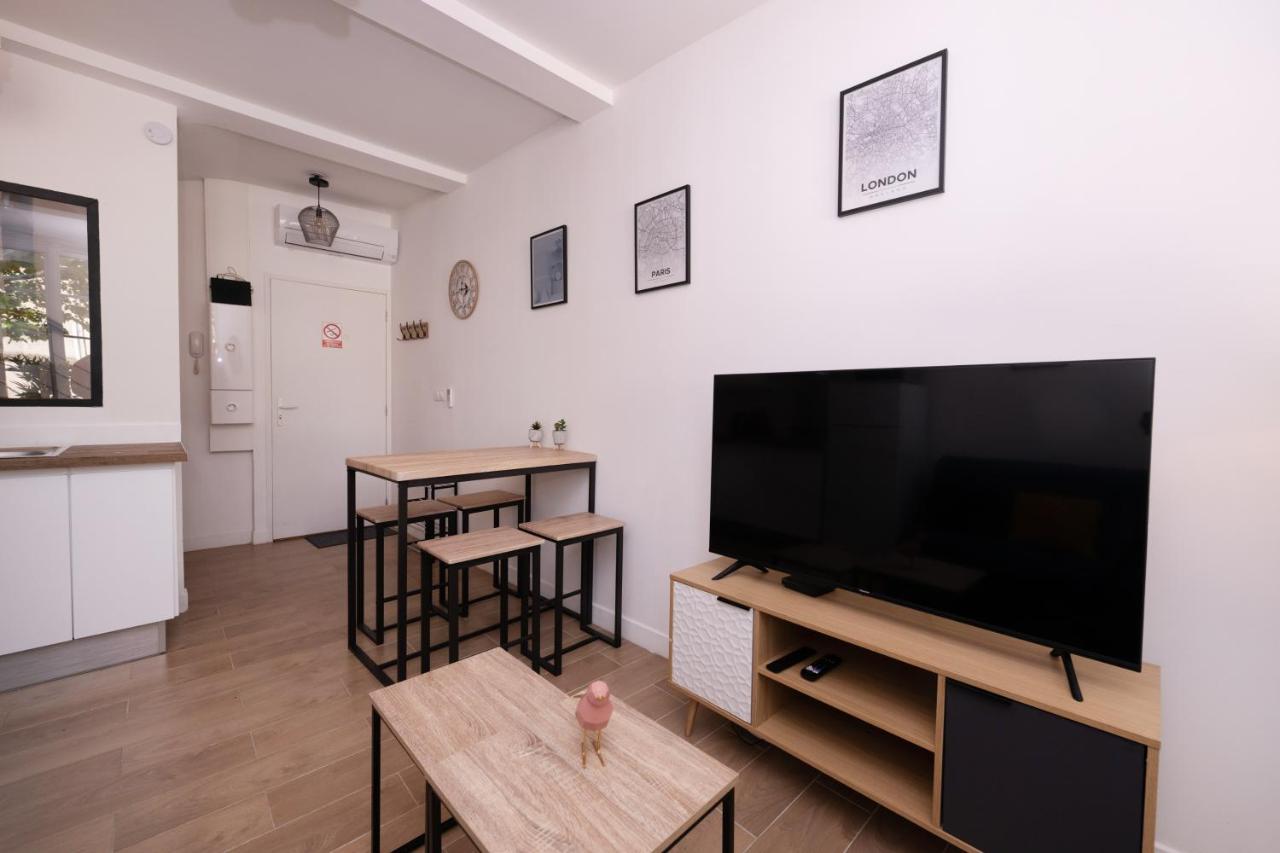 Le Nostradamus - Magnifique Appartement Cours Principal Plein Centre Avec Parking Σαλόν-ντε-Προβάνς Εξωτερικό φωτογραφία