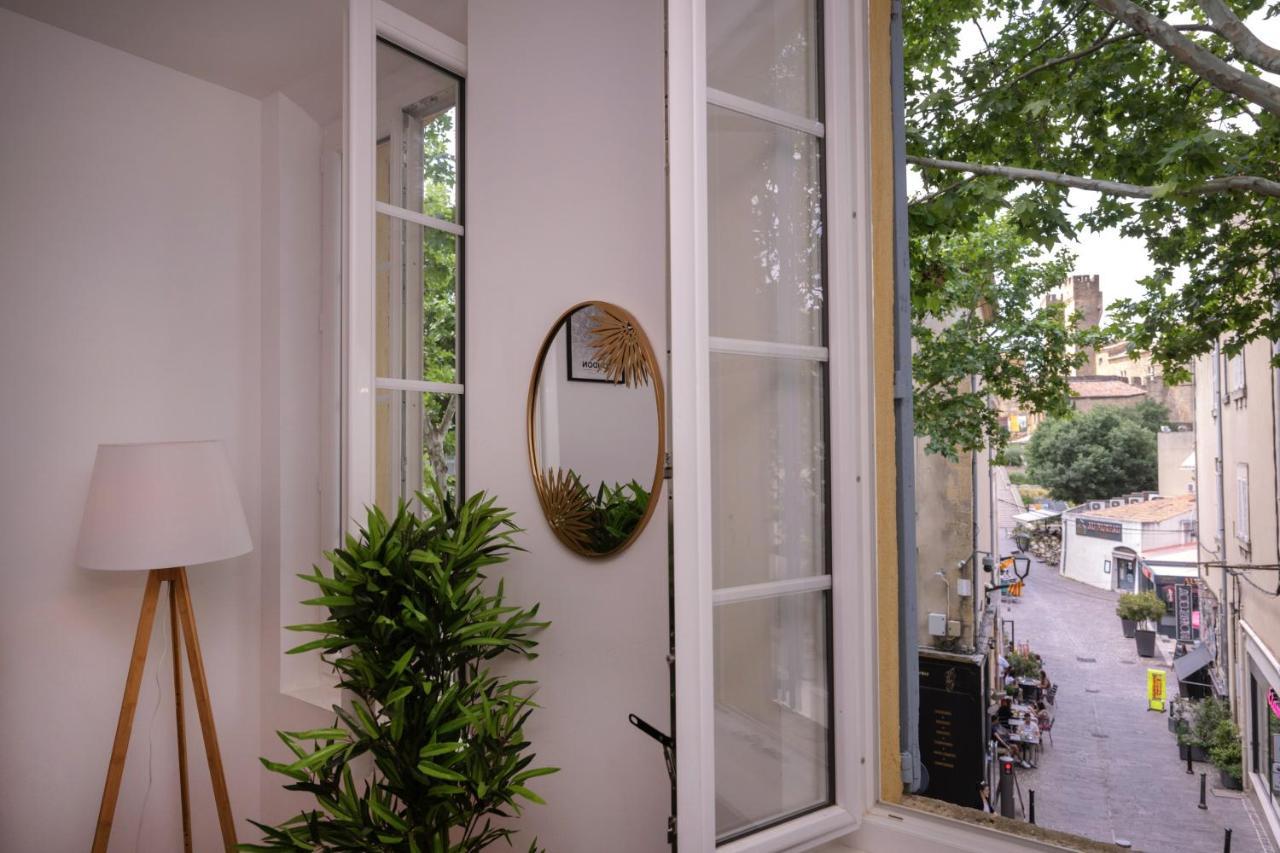 Le Nostradamus - Magnifique Appartement Cours Principal Plein Centre Avec Parking Σαλόν-ντε-Προβάνς Εξωτερικό φωτογραφία